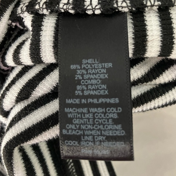 Express White Black Striped Cap Sleeve Bodycon Sheath Dress Size 4 NWT - Picture 5 of 7